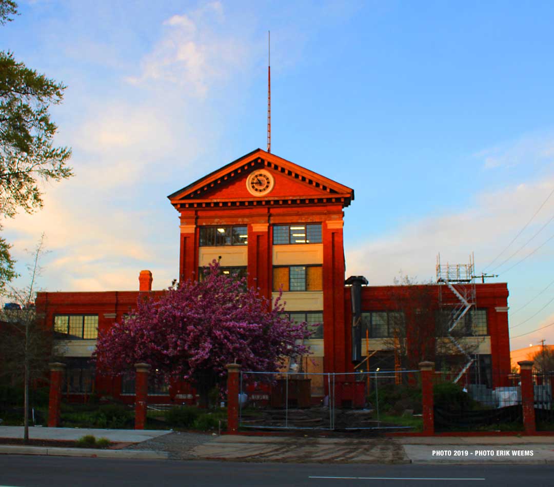 Dusk sunset light on Sauers Buildign in Richmond on Broad Street