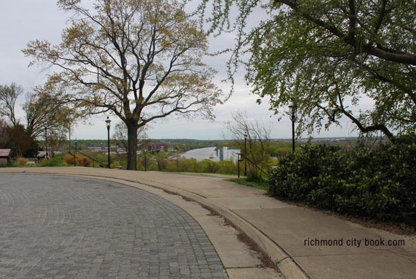 Richmond Virginia 2015 - Jame River as seen from Libbey Hill Park.