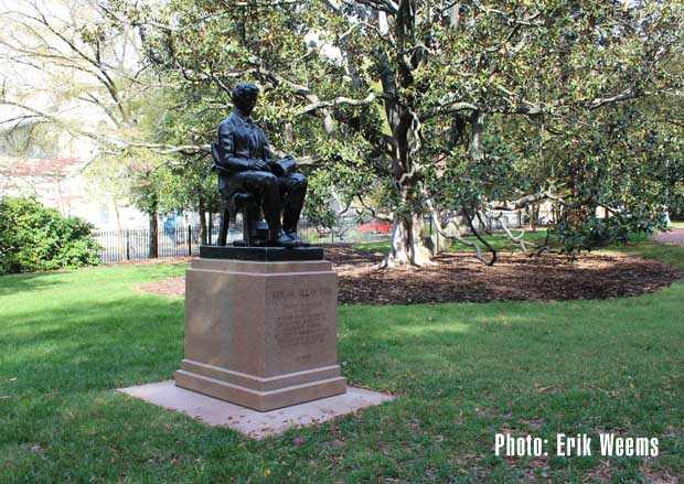 Edgar Allen Poe - Statue Richmond Virginia