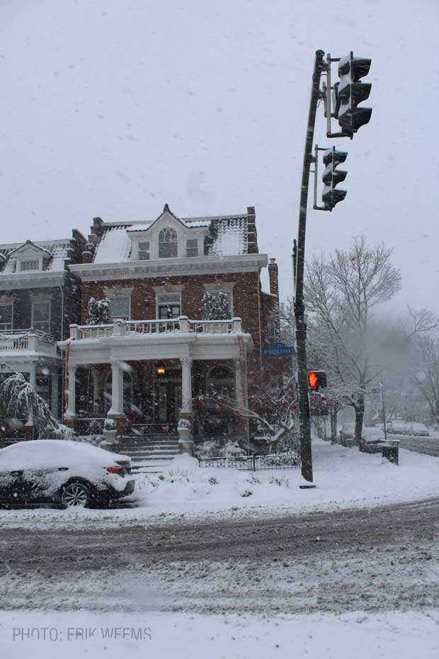 Snow on Boulevard in Richmond VA