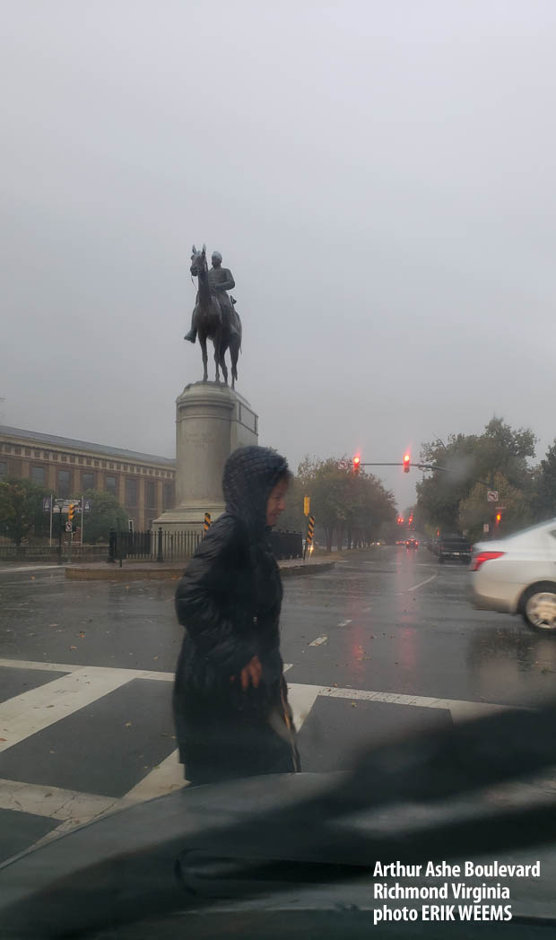 Boulevard Arthur Ashe Statue Stonewall Jackson in the rain