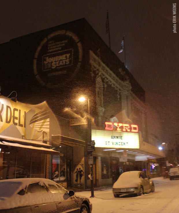 Snow around the Byrd Theater on Cary Street