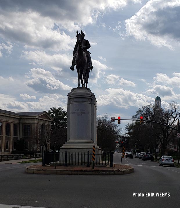 Stonewall Jackson Statue on Arthur Ashe Boulevard